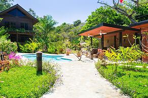 Green Bamboo Cabana
