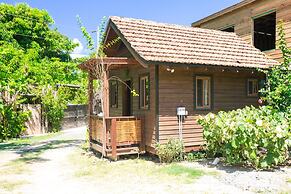 Green Bamboo Cabana