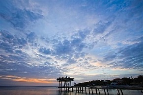 Sunset Villas 12I