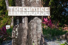 Tree House on Linda Vista Drive