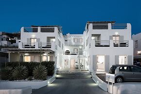 Riva Suites - Adults Only