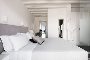 Riva Suites - Adults Only