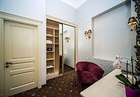 Vintage Hotel