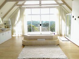 Whales Way Ocean Retreat