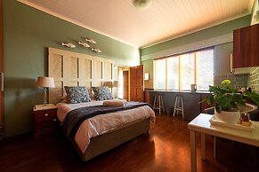 Leeuwenzee Guest House