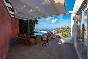 270 Oia's View