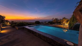 270 Oia's View