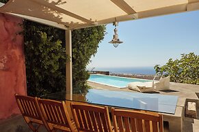 270 Oia's View