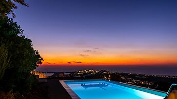 270 Oia's View