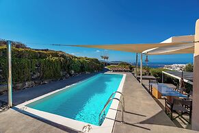 270 Oia's View