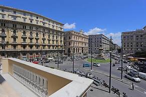 Piazza Bovio 22