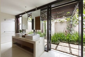 The Ungasan Clifftop Resort