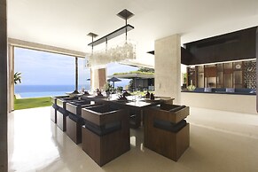 The Ungasan Clifftop Resort