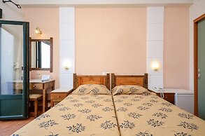 Coronis Hotel