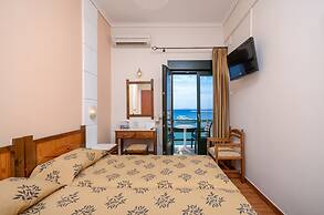 Coronis Hotel