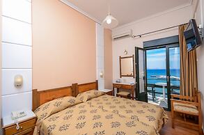 Coronis Hotel