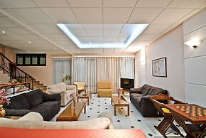Coronis Hotel