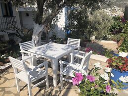 Lizo Hotel