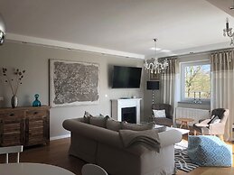 Luxus Ferienapartment “ Im Feldle „