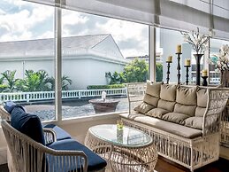 Novotel Phuket City Phokeethra Hotel