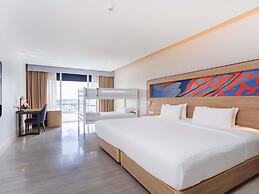 Novotel Phuket City Phokeethra Hotel