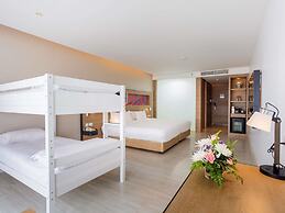 Novotel Phuket City Phokeethra Hotel