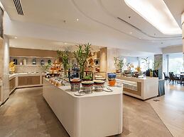 Novotel Phuket City Phokeethra Hotel