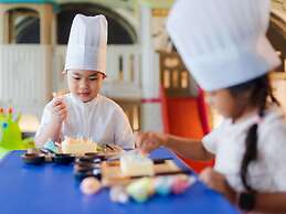 Novotel Phuket City Phokeethra Hotel