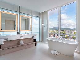 Novotel Phuket City Phokeethra Hotel