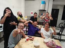 Mari Hostel