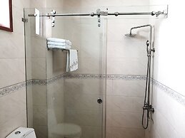 Aquaki Resort & Spa