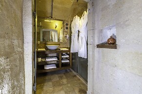 Adora Cave Suites