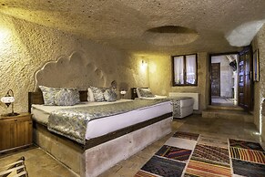 Adora Cave Suites