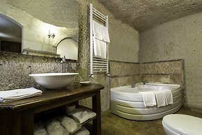 Adora Cave Suites