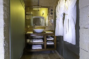 Adora Cave Suites