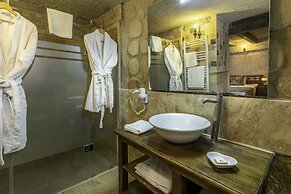 Adora Cave Suites