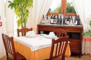 Bellamarina Resort