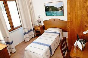 Bellamarina Resort