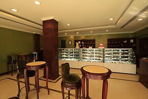 Dynasty Hotel