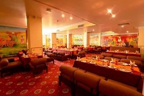 Dynasty Hotel