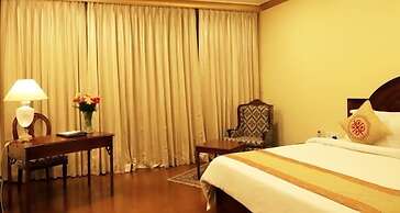 Dynasty Hotel