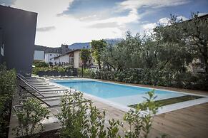Riva Lake lodge
