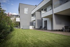 Riva Lake lodge