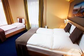C&S Hotel
