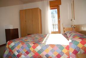 Hotel Bucaneve