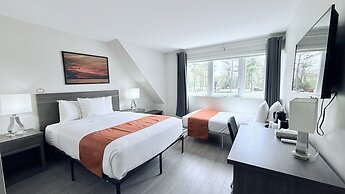 Amber Hotel