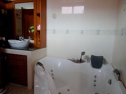 Ngamta Hotel