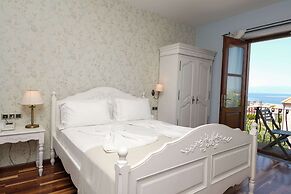 Cunda Labris Hotel