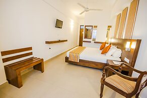 Camelot Beach Hotel
