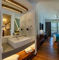 Camelot Beach Hotel